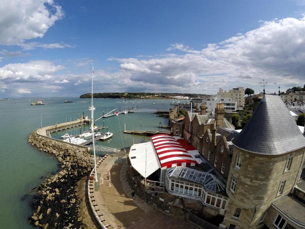 Endeavour House Bed and Breakfast Cowes  Buitenkant foto